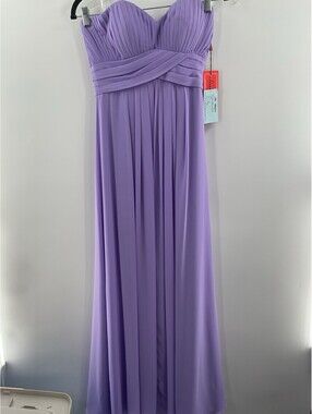 Star Box NWT women’s size small sleeveless purple formal gown 068